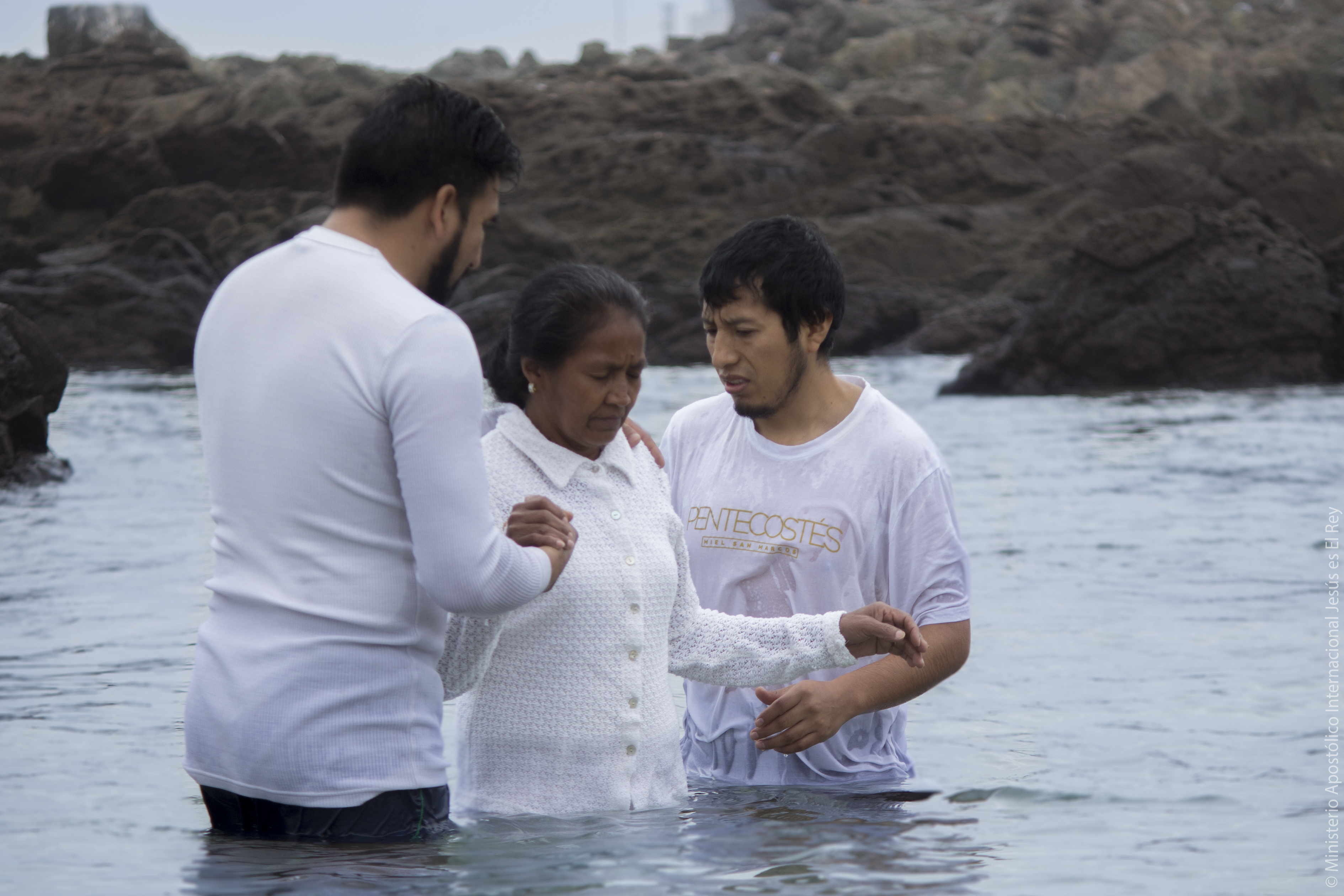 59 personas dijeron “sí” al bautismo