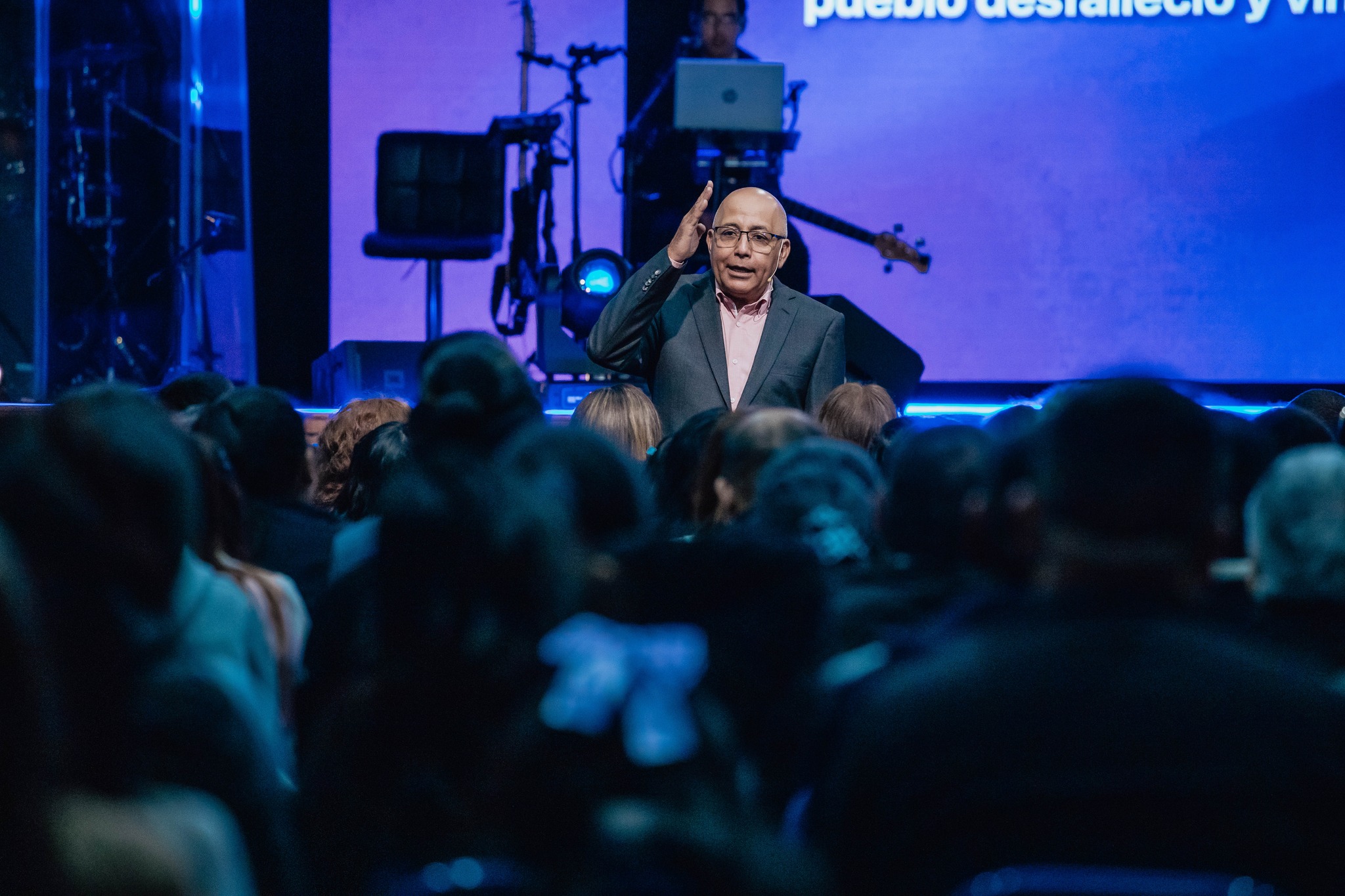 Quitar los anatemas para conquistar