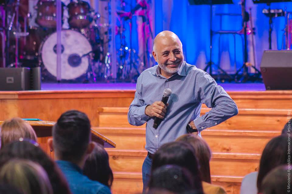 La iglesia que vence