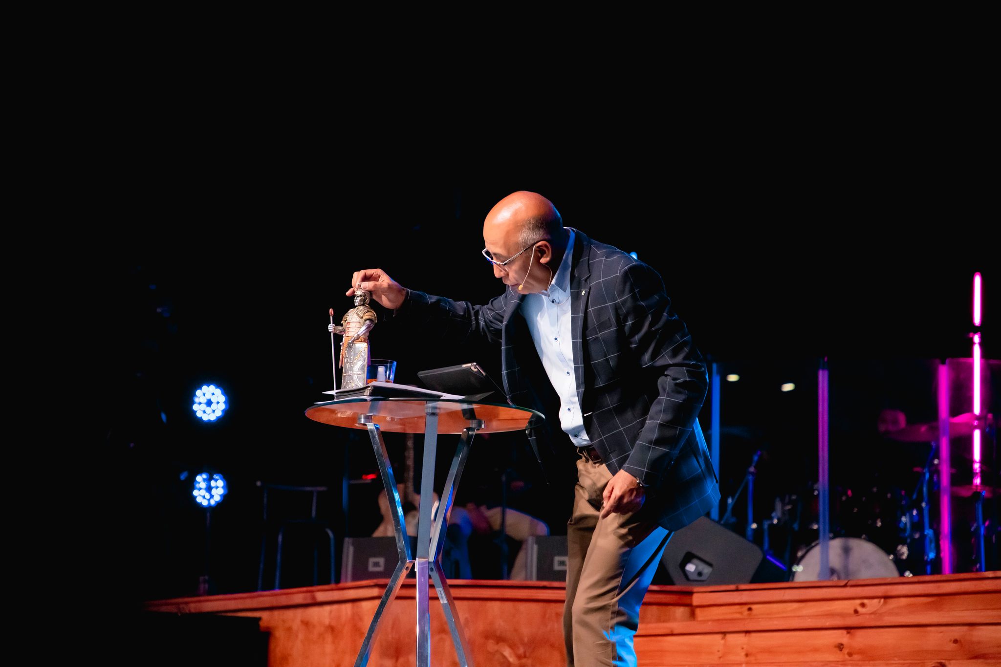 Revistámonos con la armadura