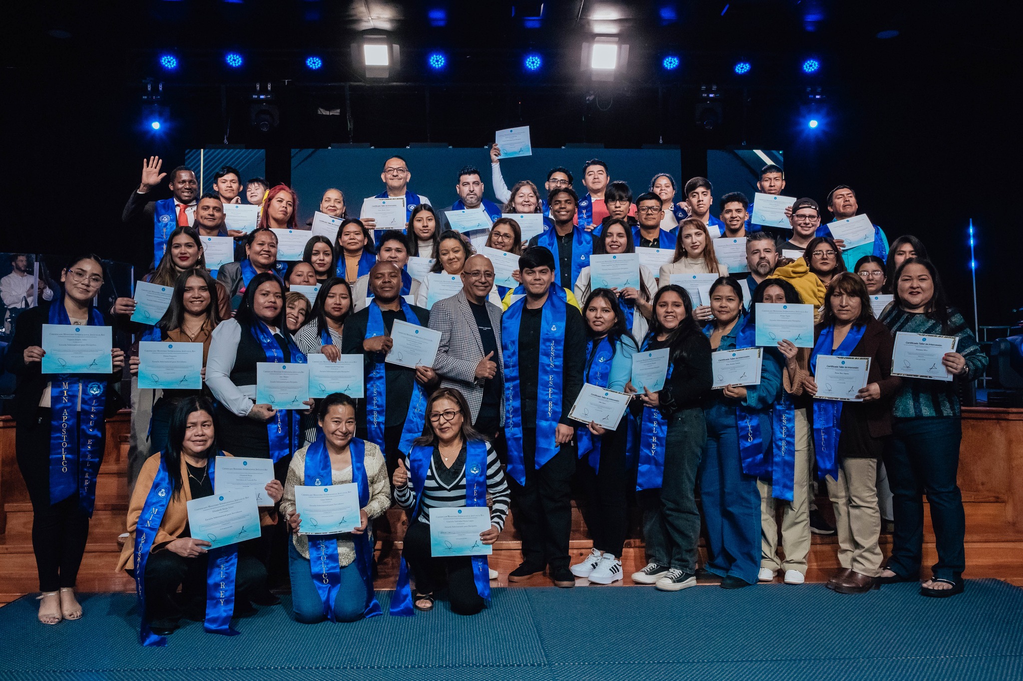 Celebramos la formación y envío de nuevos discípulos y servidores