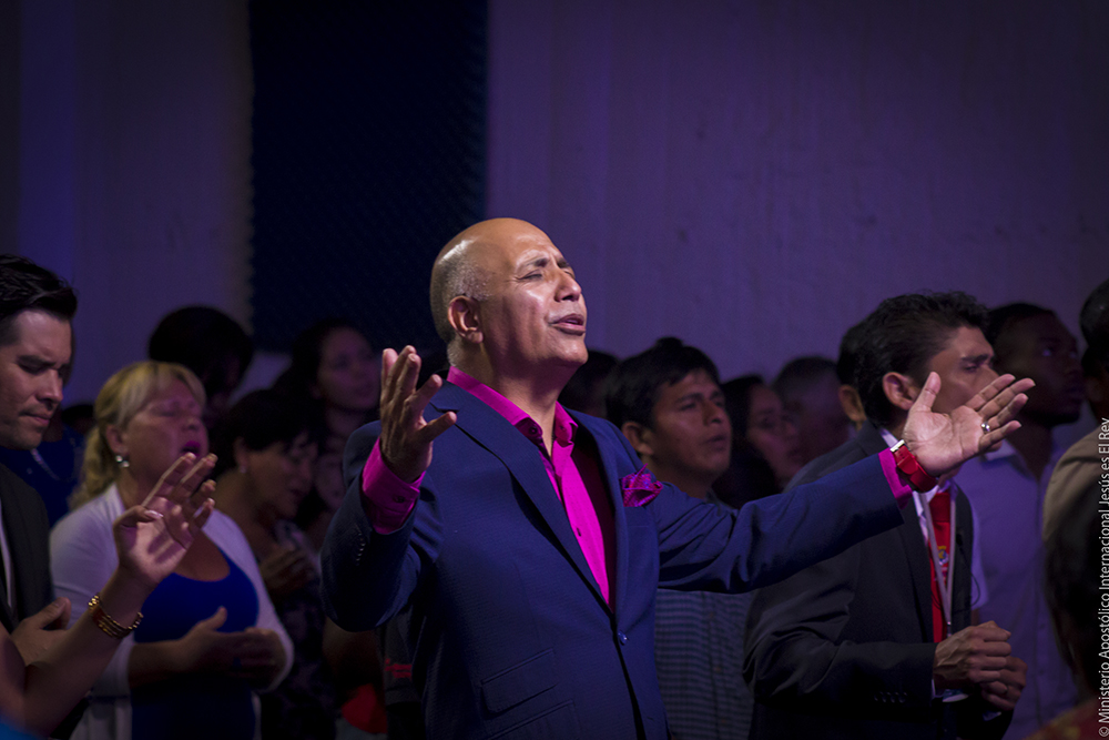 Cómo operar milagros sobrenaturales