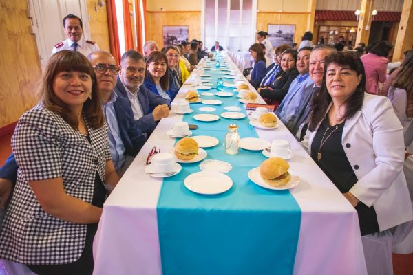 Desayuno gobernador y pastores - 26 de noviembre 2